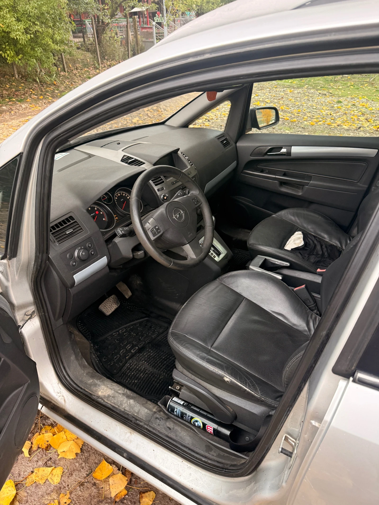 Opel Zafira, снимка 12 - Автомобили и джипове - 56748642