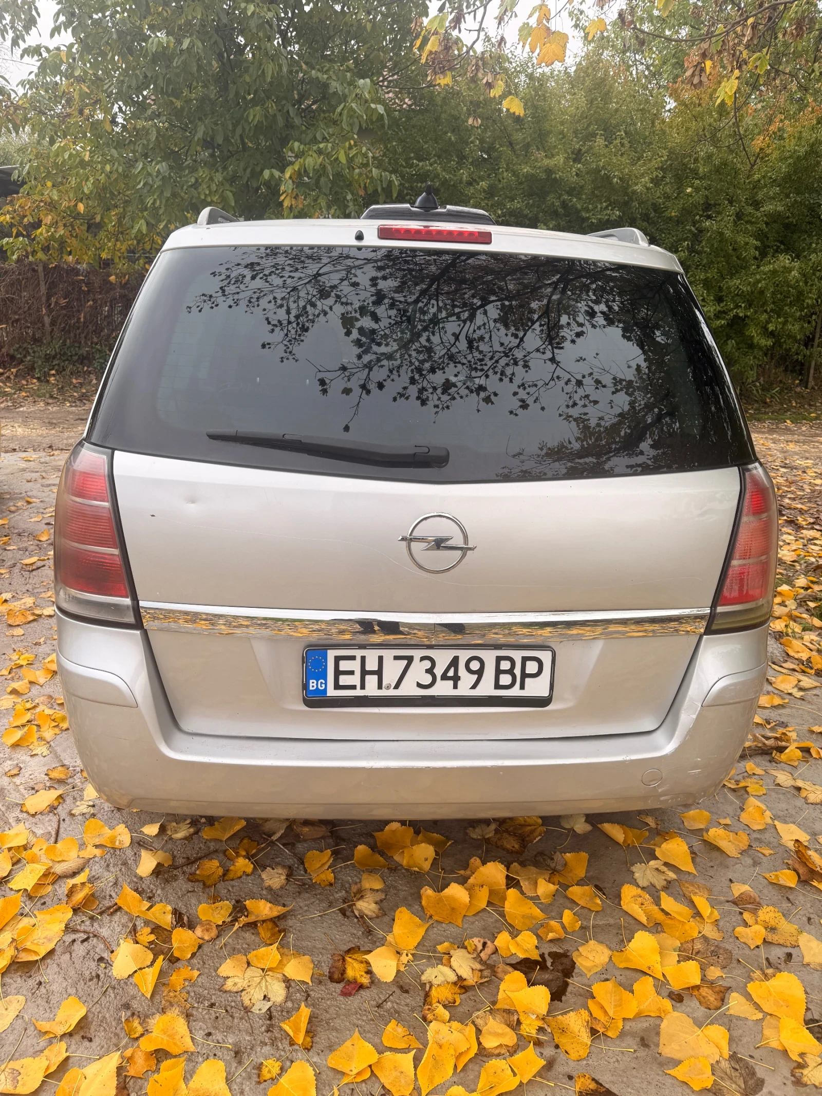 Opel Zafira, снимка 4 - Автомобили и джипове - 56748642
