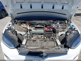 Tesla Model X 60D/70D/75D/90D/P100D, снимка 10