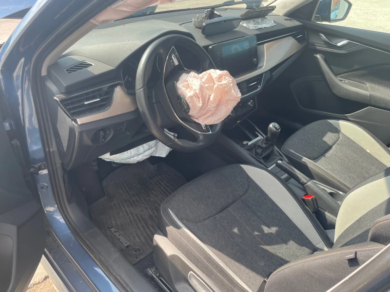 Skoda Kamiq 1.5 TSI, снимка 10 - Автомобили и джипове - 51786149