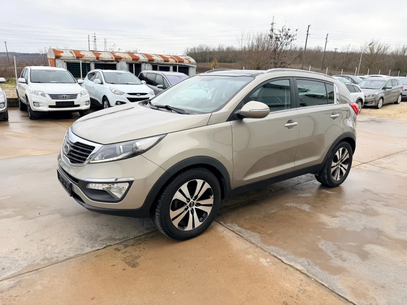 Kia Sportage 1.7crdi * Navi* Panorama* Koja* Kamera* UNIKAT* , снимка 3 - Автомобили и джипове - 52695349