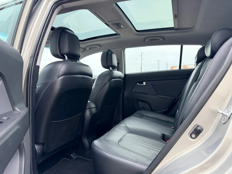 Kia Sportage 1.7crdi * Navi* Panorama* Koja* Kamera* UNIKAT* , снимка 8 - Автомобили и джипове - 52695349