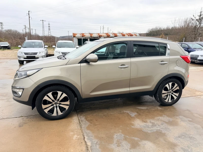 Kia Sportage 1.7crdi * Navi* Panorama* Koja* Kamera* UNIKAT* , снимка 4 - Автомобили и джипове - 52695349