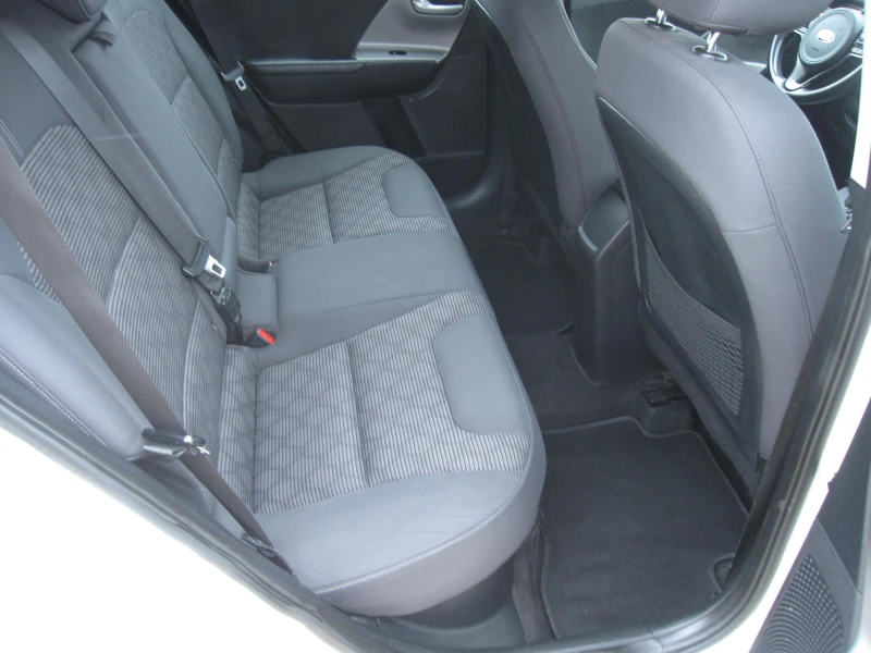 Kia Niro Хибрид 1, 6, снимка 12 - Автомобили и джипове - 52857537