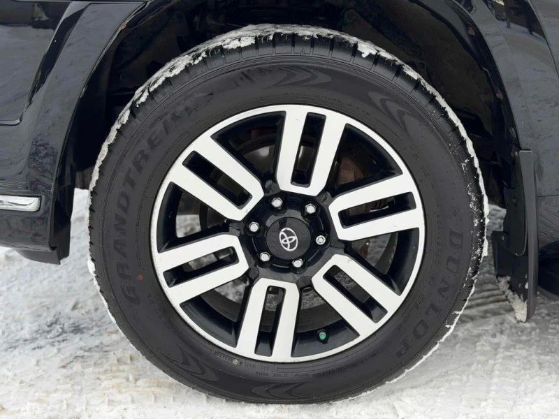Toyota 4runner 2014 SR5 * CARFAX * БЕЗ ПЪРВОНАЧАЛНА ВНОСКА, снимка 6 - Автомобили и джипове - 52941702