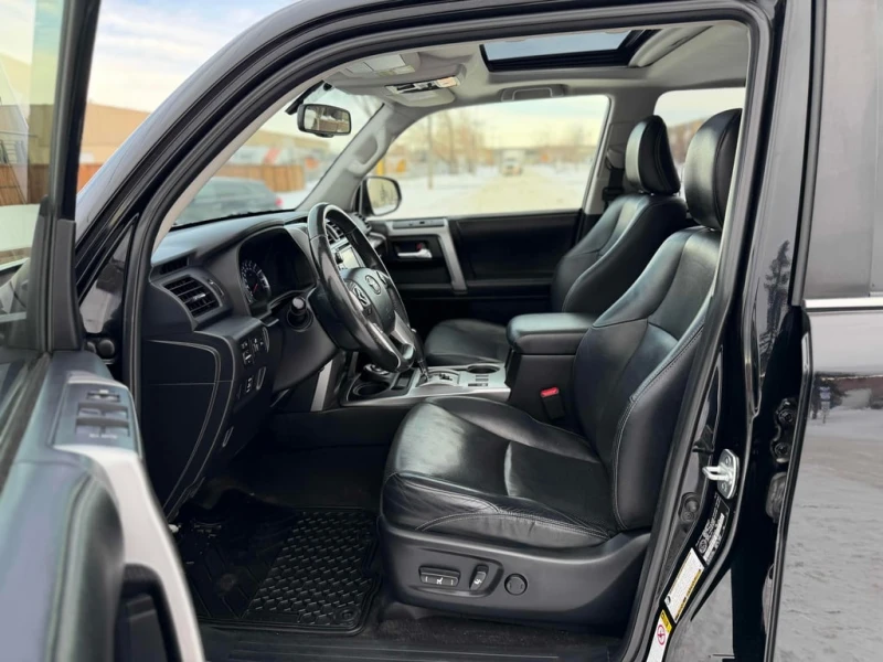 Toyota 4runner 2014 SR5 * CARFAX * БЕЗ ПЪРВОНАЧАЛНА ВНОСКА, снимка 7 - Автомобили и джипове - 52941702