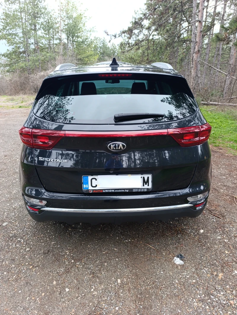 Kia Sportage 1, 6 D, снимка 8 - Автомобили и джипове - 53306025