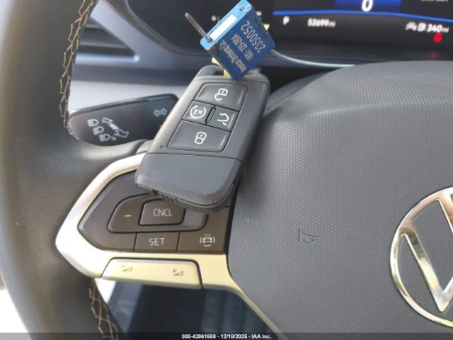 VW Taos 1.5T SE, снимка 14 - Автомобили и джипове - 53660402