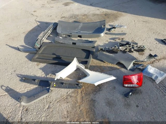 VW Taos 1.5T SE, снимка 16 - Автомобили и джипове - 53660402