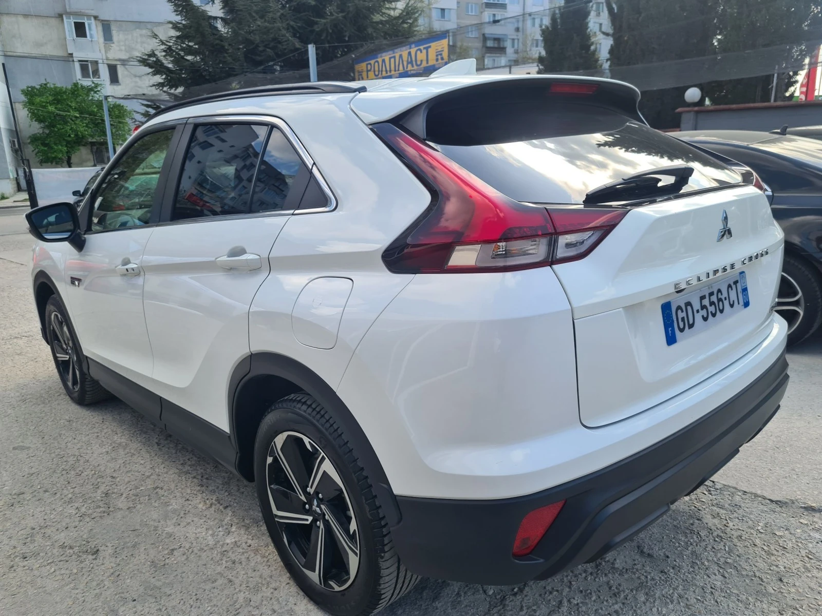 Mitsubishi Eclipse Cross 2.4 plug-in hybryd - изображение 5