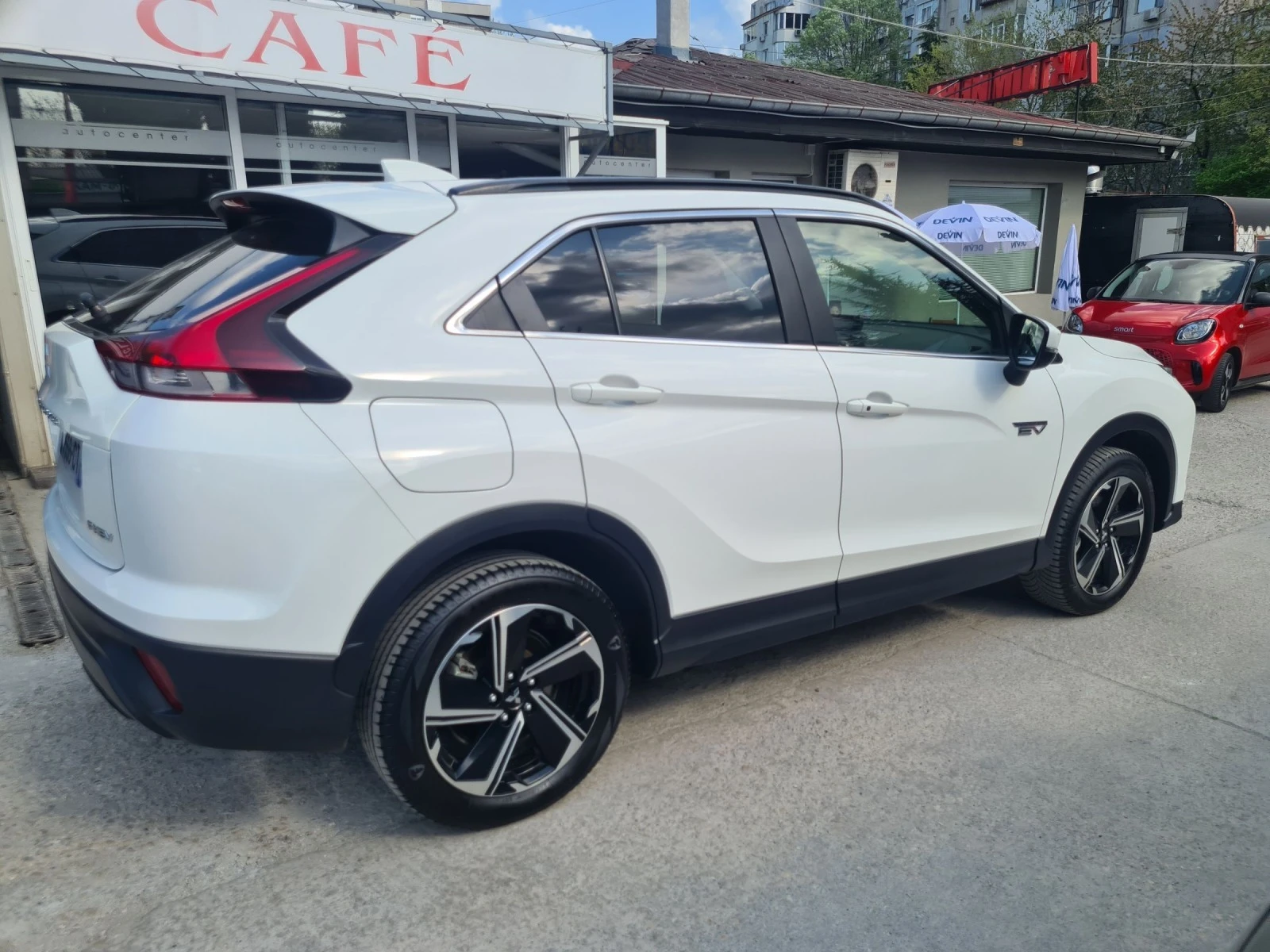 Mitsubishi Eclipse Cross 2.4 plug-in hybryd - изображение 8