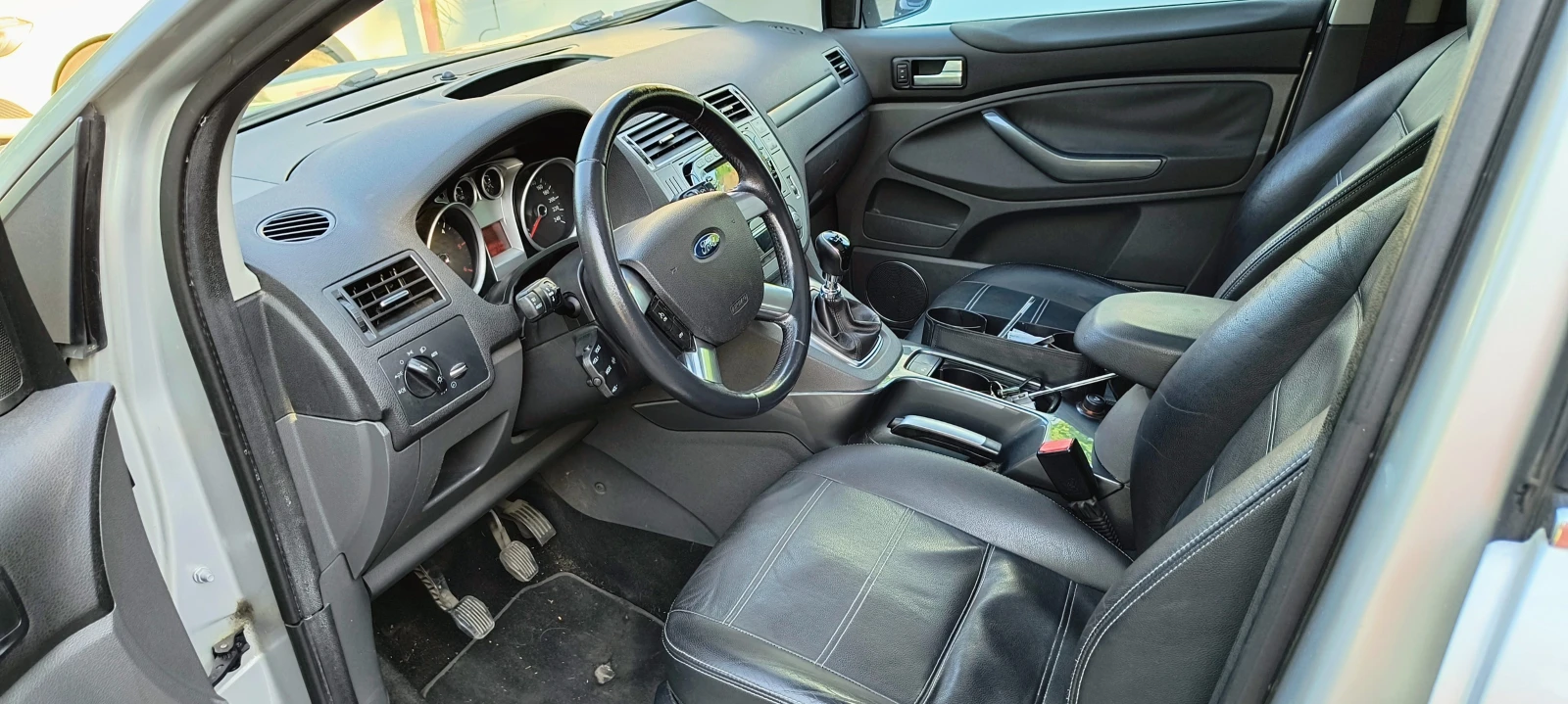 Ford Kuga 2.0 D - изображение 9