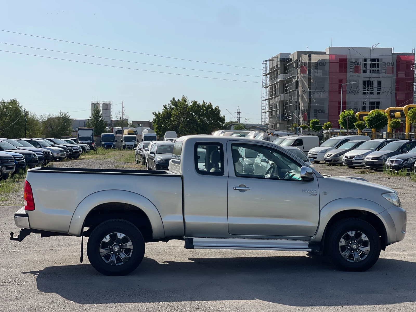 Toyota Hilux 2.5D-4D 4x4 - изображение 5