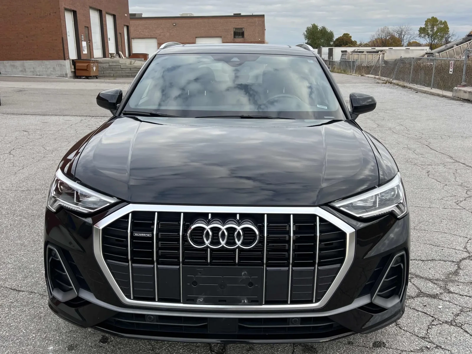 Audi Q3 * CARFAX *    | Mobile.bg   2