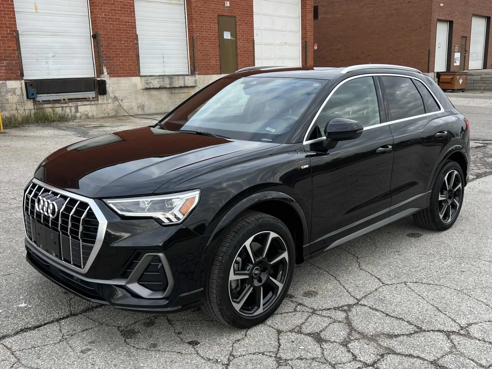 Audi Q3 * CARFAX *    | Mobile.bg   1