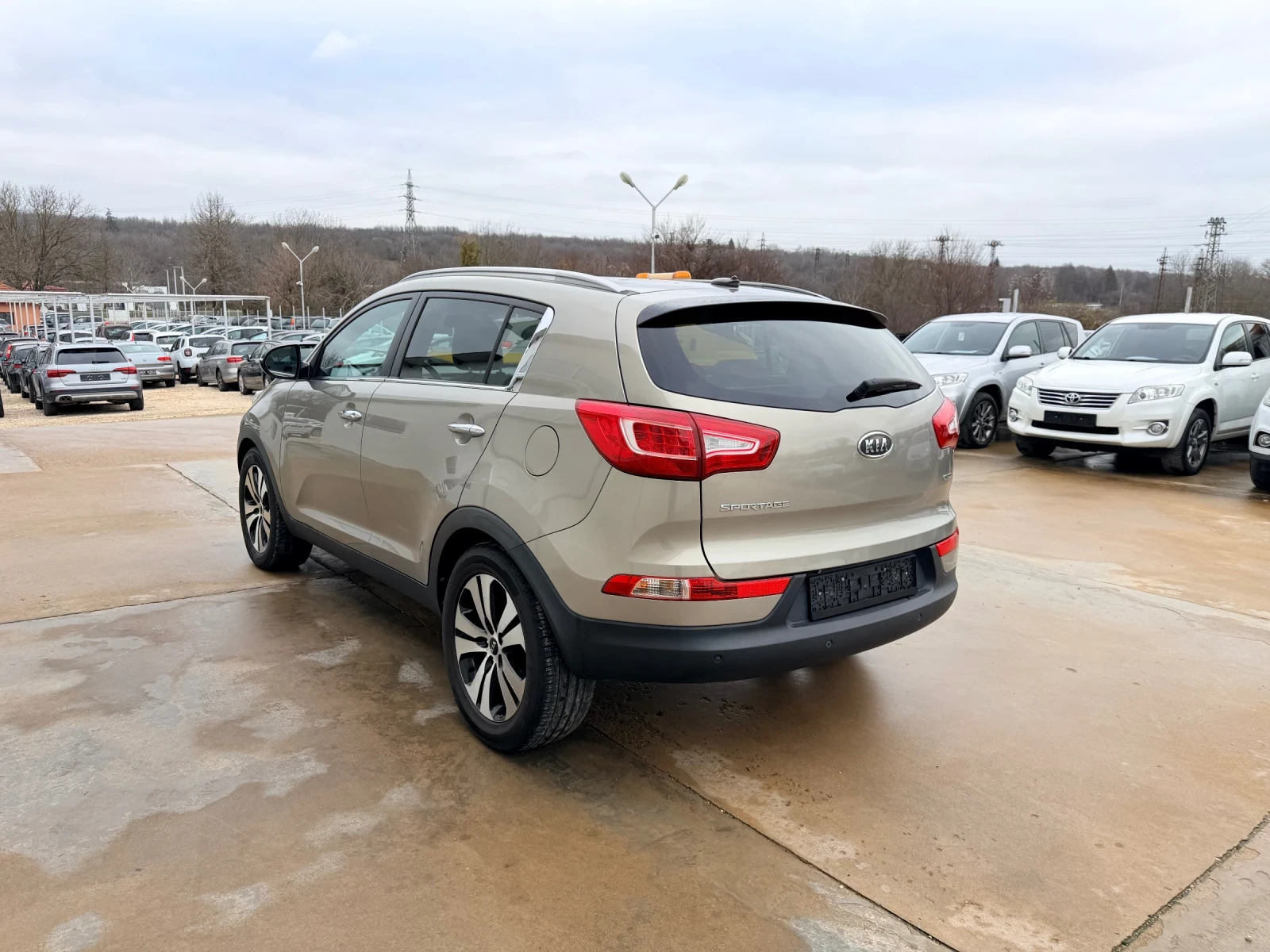 Kia Sportage 1.7crdi * Navi* Panorama* Koja* Kamera* UNIKAT*  | Mobile.bg   5