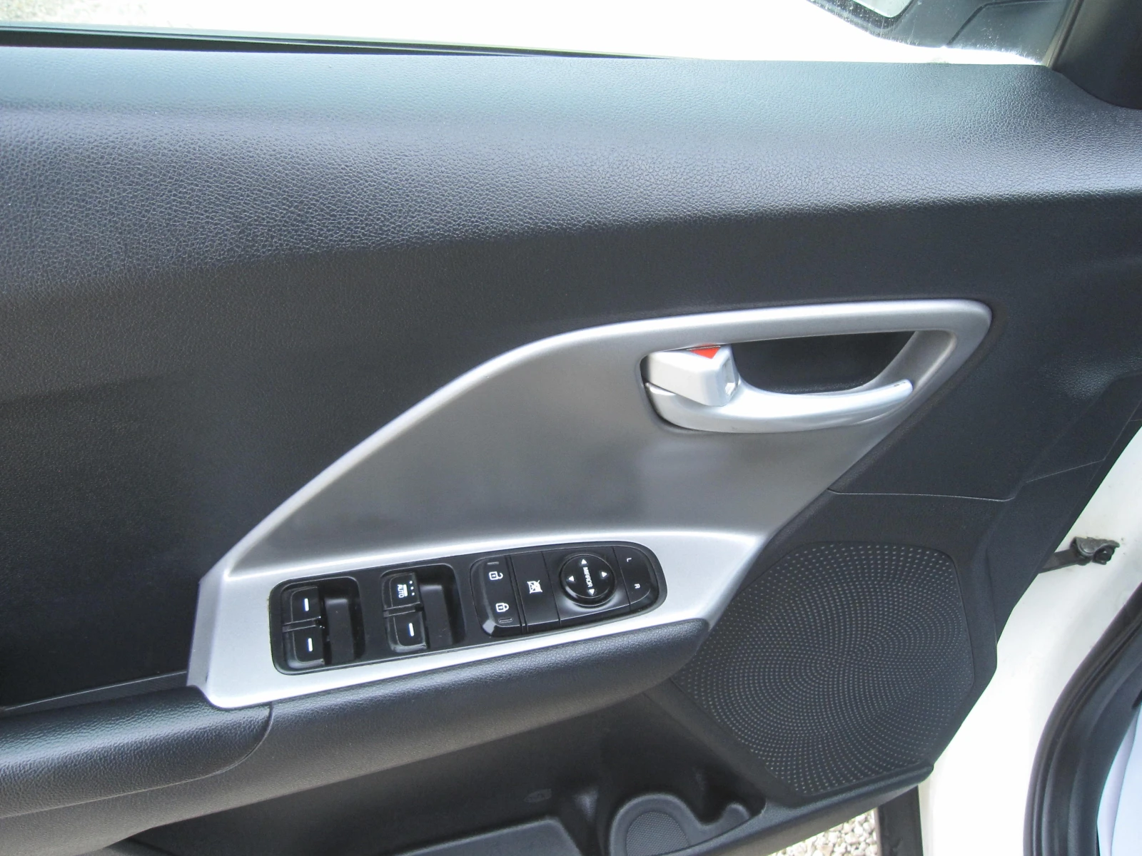 Kia Niro ������ 1, 6 | Mobile.bg � ����������� 8