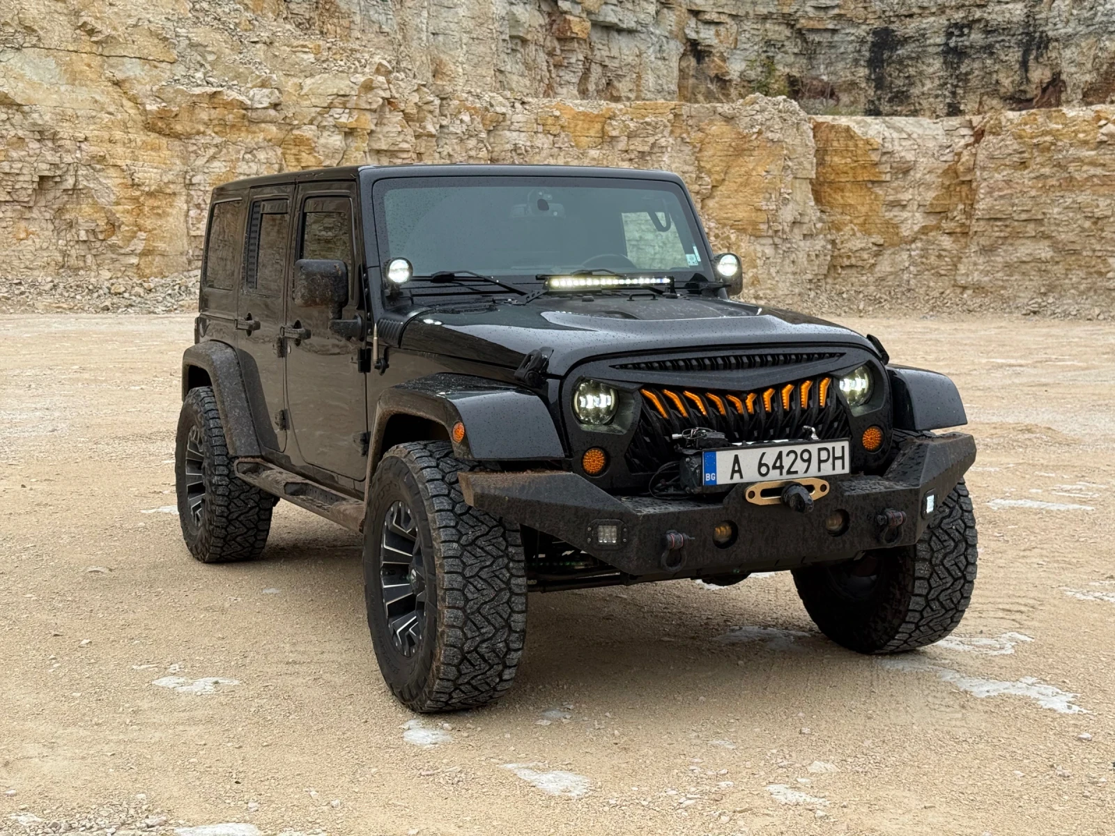 Jeep Wrangler Sahara, снимка 17 - Автомобили и джипове - 54059197