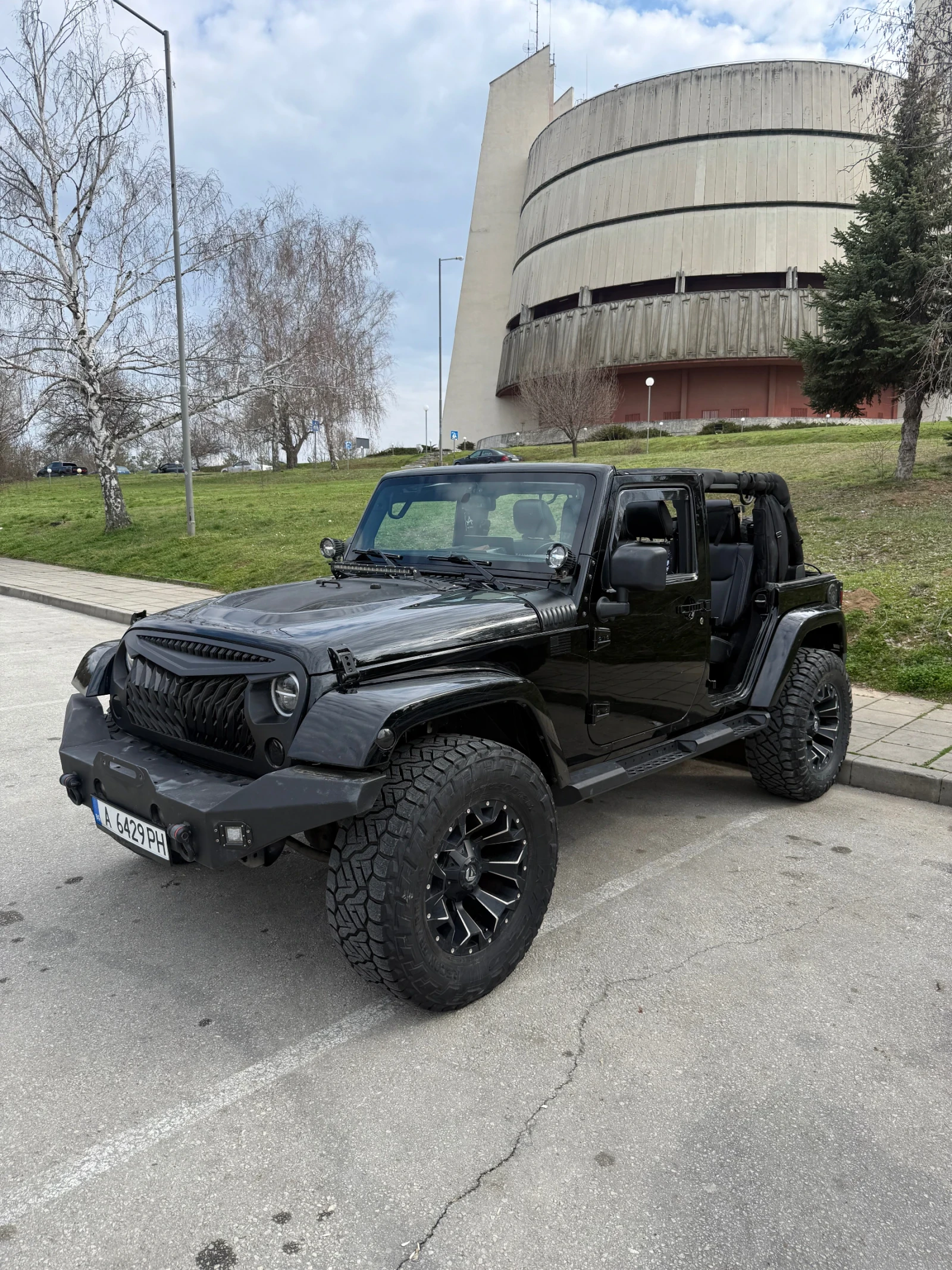 Jeep Wrangler Sahara, снимка 14 - Автомобили и джипове - 54059197