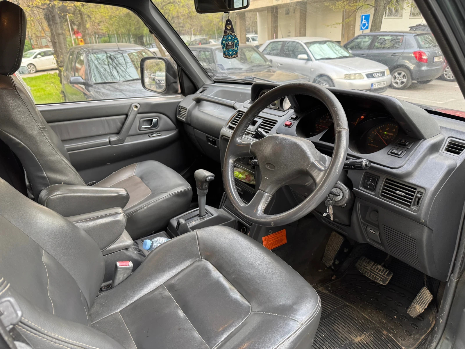 Mitsubishi Pajero V6, снимка 9 - Автомобили и джипове - 54167502