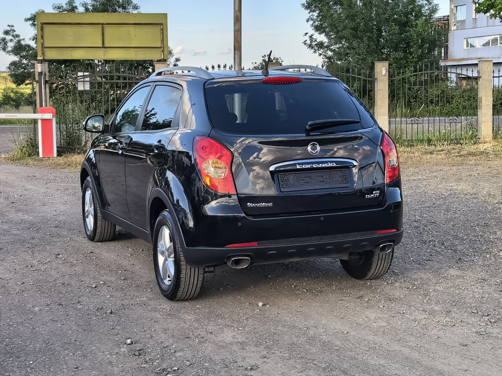 SsangYong Korando 2, 0tdi, снимка 4 - Автомобили и джипове - 54896642