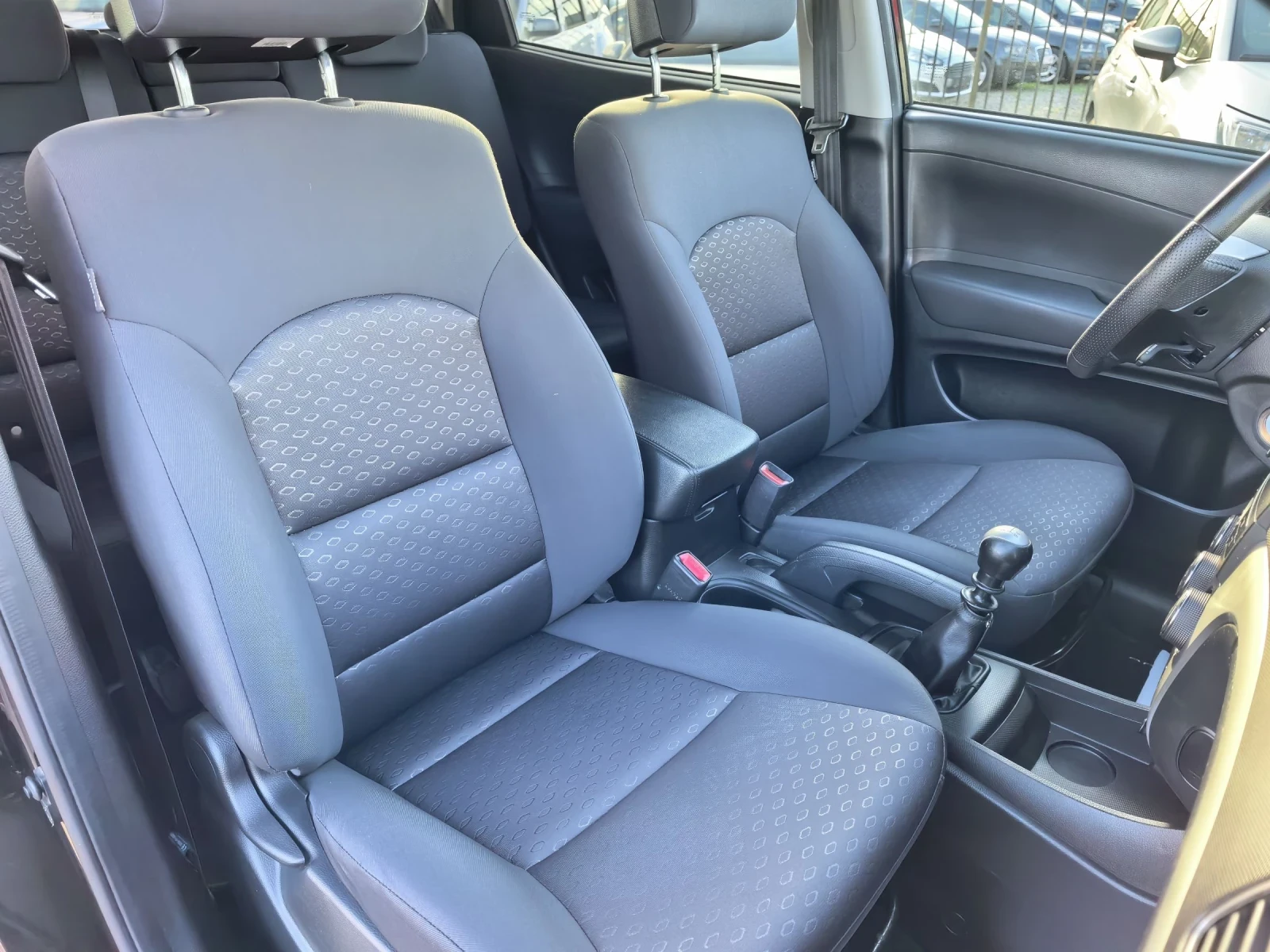 SsangYong Korando 2, 0tdi, снимка 12 - Автомобили и джипове - 54896642