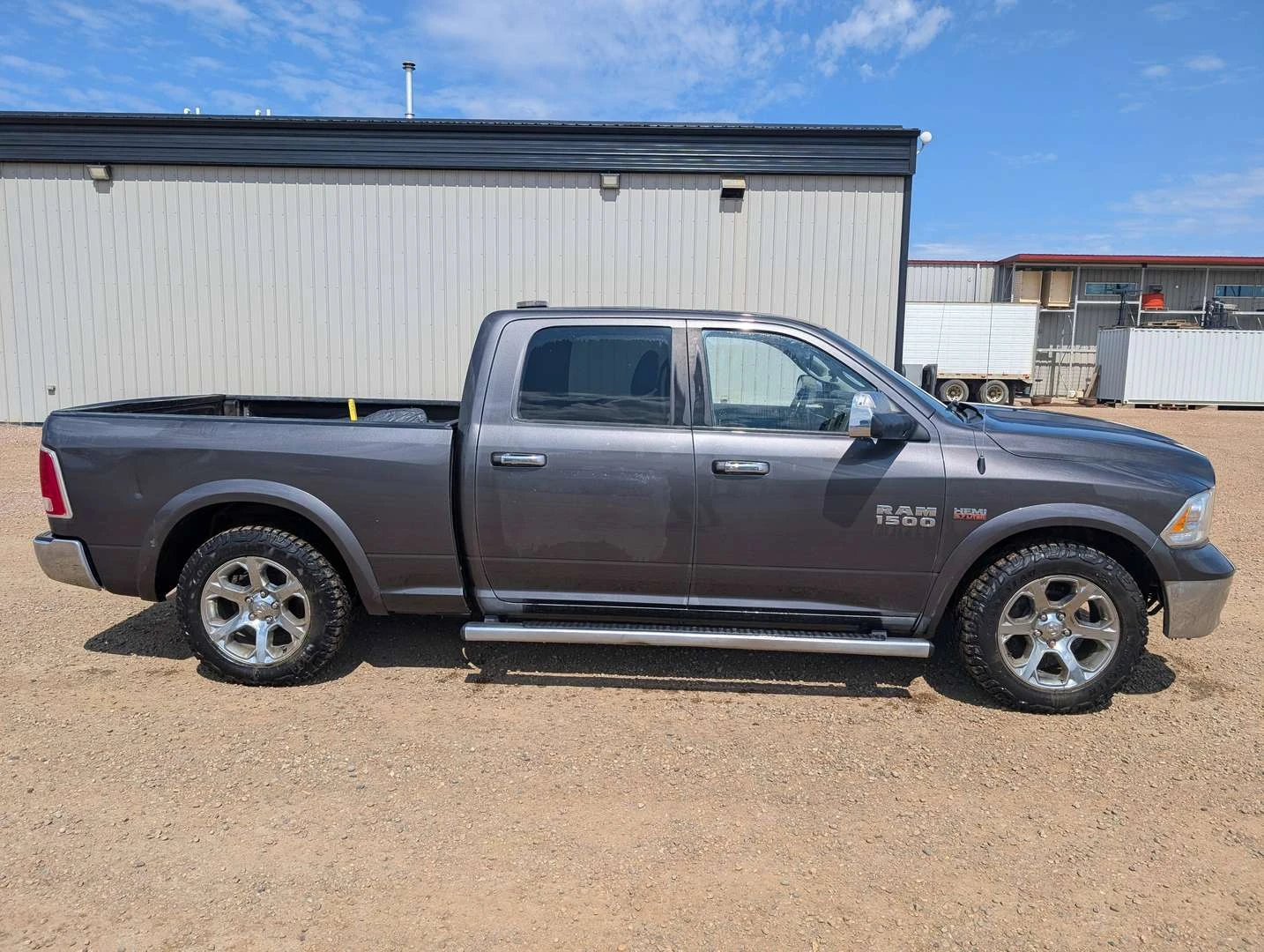 Dodge RAM 1500, снимка 3 - Автомобили и джипове - 56019593