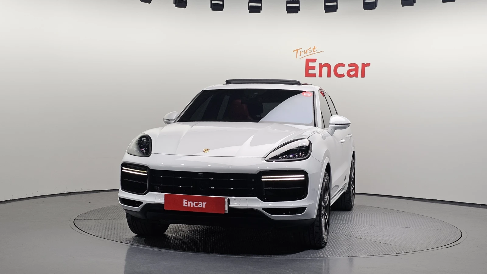 Porsche Cayenne Turbo* ОБДУХВАНЕ* ЕЛ. БАГАЖНИК* 360* КРАЙНА ЦЕНА, снимка 3 - Автомобили и джипове - 56187001