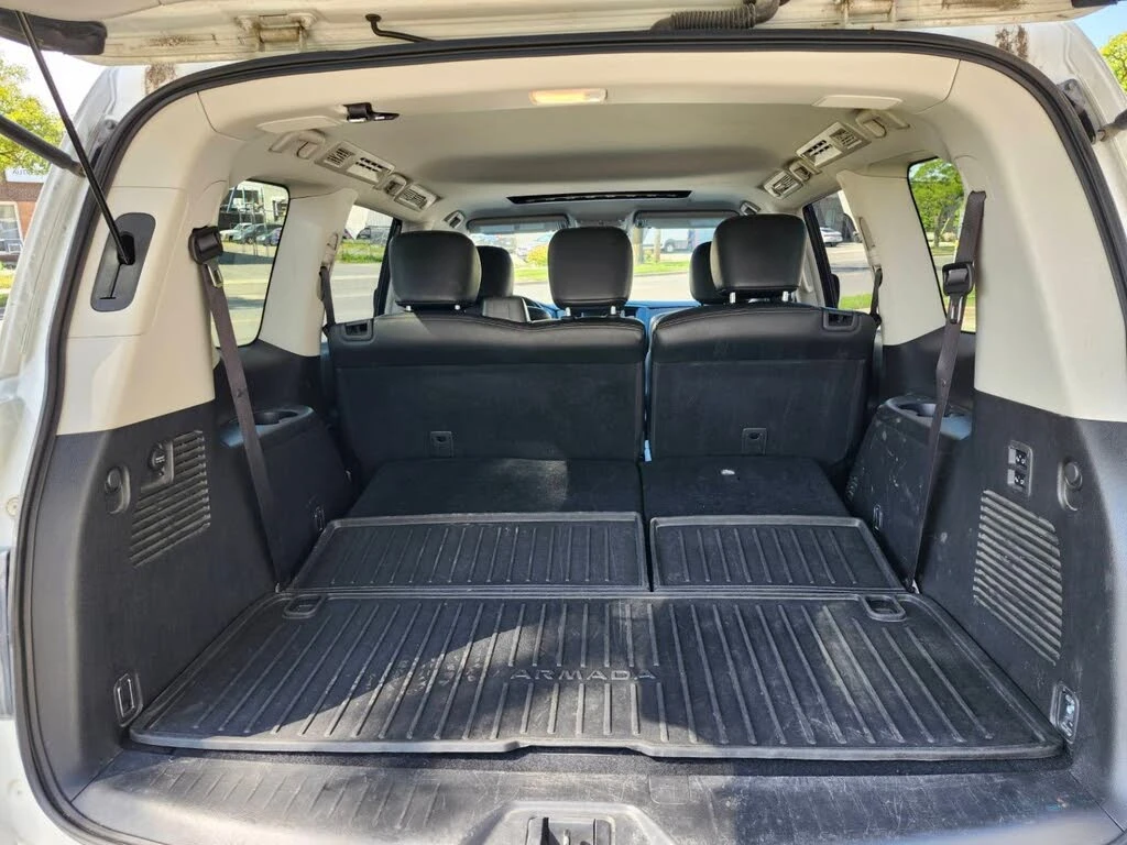Nissan Armada SL 4WD, снимка 11 - Автомобили и джипове - 56349720