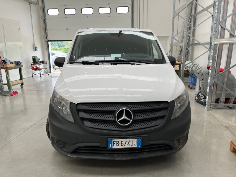 Mercedes-Benz Vito 2.2CDI, снимка 2 - Бусове и автобуси - 47634630