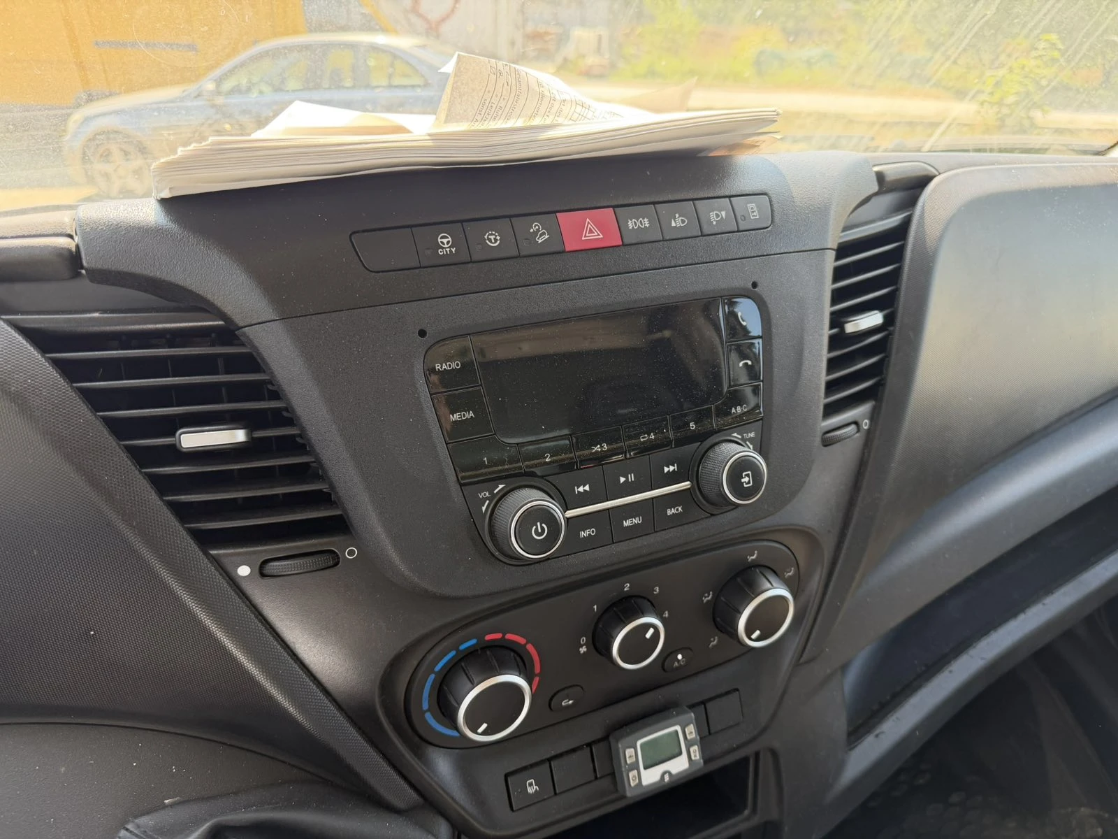 Iveco 35c18, снимка 5 - Бусове и автобуси - 55536393