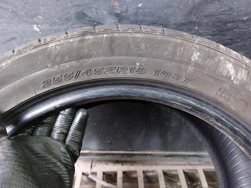 Гуми Летни 255/45R18, снимка 7 - Гуми и джанти - 36675484