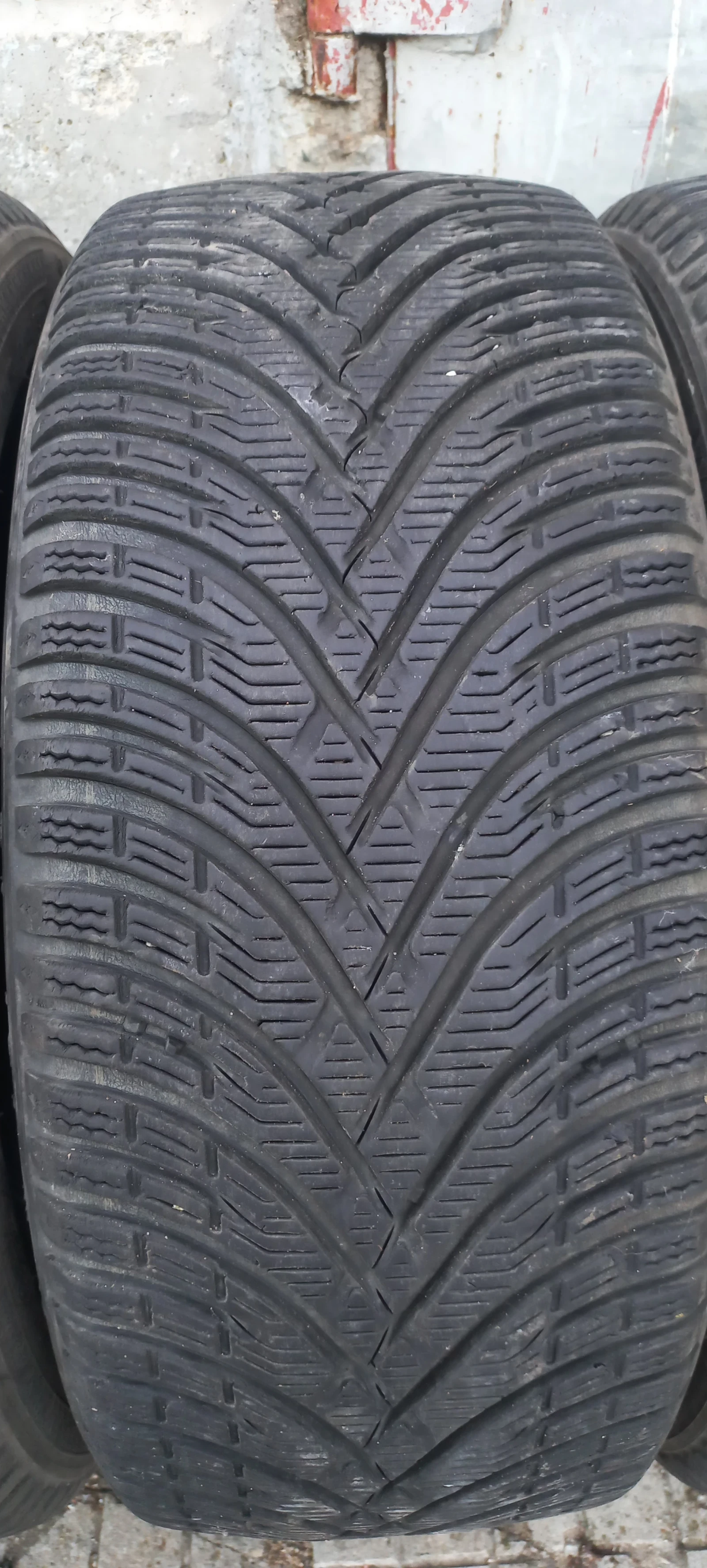  215/45R17 | Mobile.bg   7