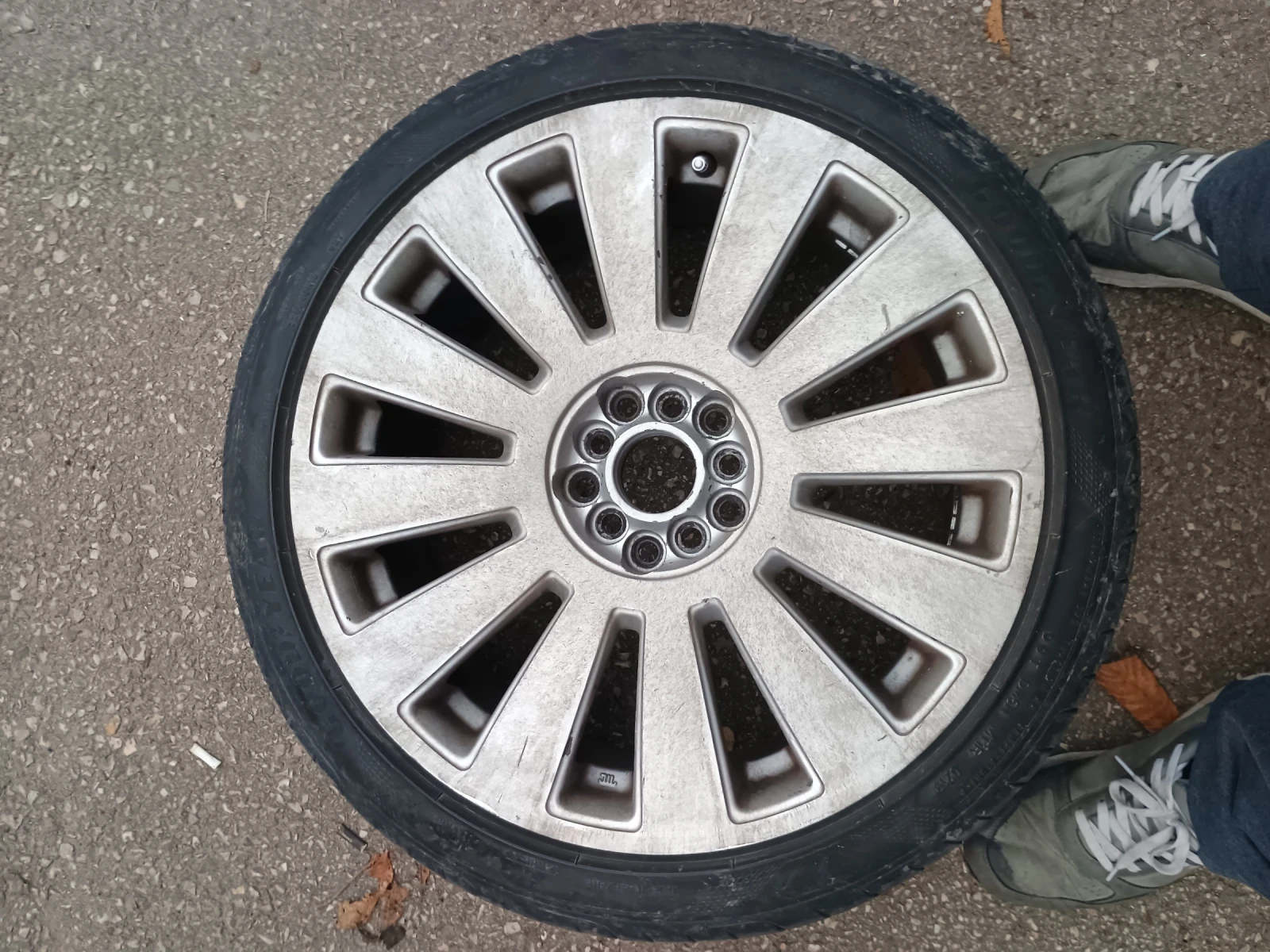    215/40R18 | Mobile.bg   1