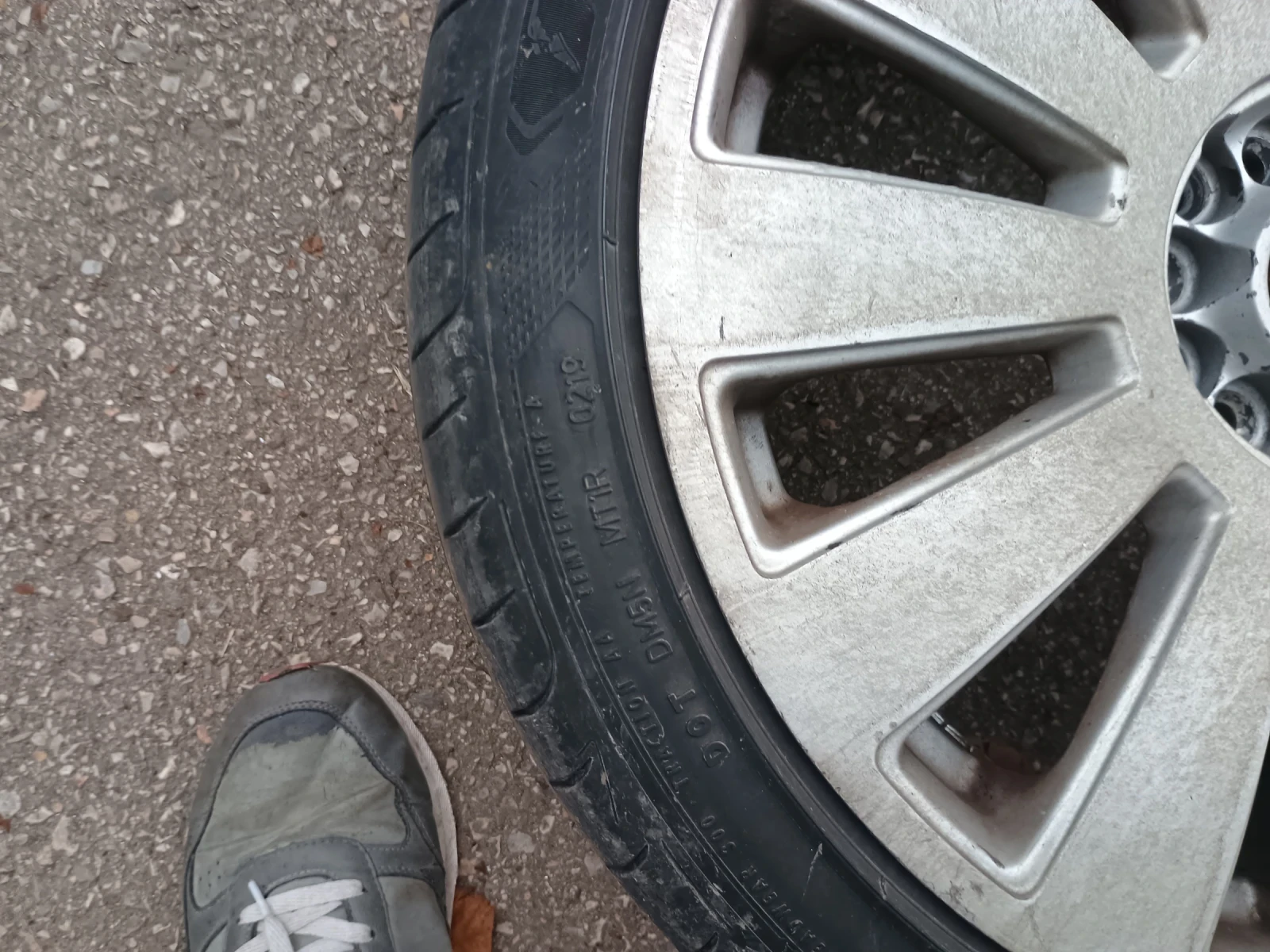    215/40R18 | Mobile.bg   9