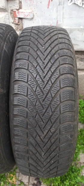 Гуми с джанти Pirelli 195/65R15, снимка 17 - Гуми и джанти - 52368635