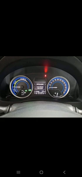 Toyota Auris 1.8 Hybrid, снимка 9