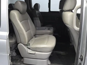 Hyundai Starex 2.5 Automatic, снимка 12