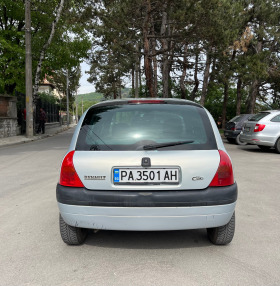 Renault Clio, снимка 3 - Автомобили и джипове - 45540764