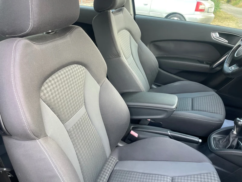 Audi A1 1.6TDI-S-LINE-NAVI-ITALIA, снимка 6 - Автомобили и джипове - 51124133