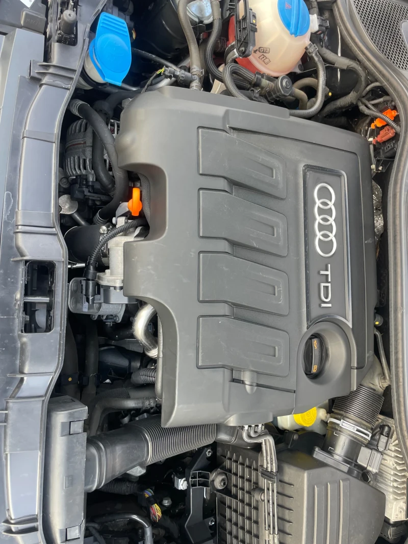 Audi A1 1.6TDI-S-LINE-NAVI-ITALIA, снимка 13 - Автомобили и джипове - 51124133
