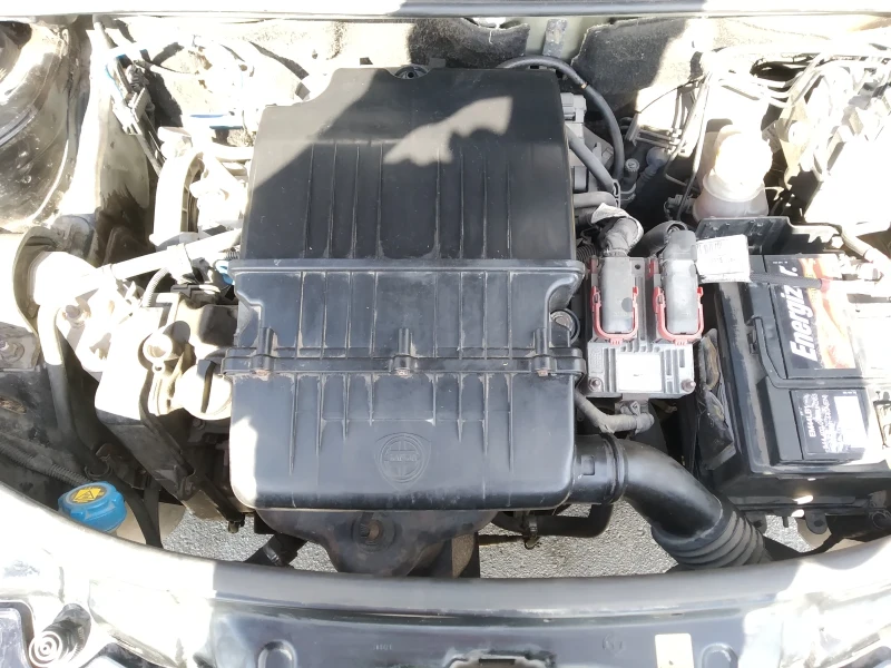 Lancia Ypsilon, снимка 6 - Автомобили и джипове - 51867375