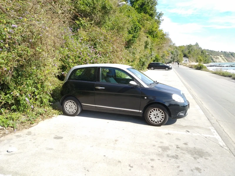 Lancia Ypsilon, снимка 3 - Автомобили и джипове - 51867375