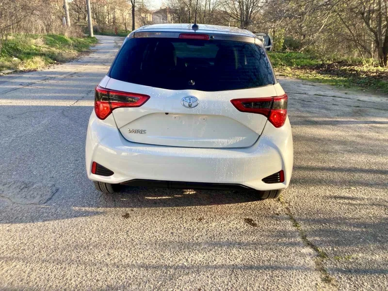 Toyota Yaris 1.0, снимка 4 - Автомобили и джипове - 52861053