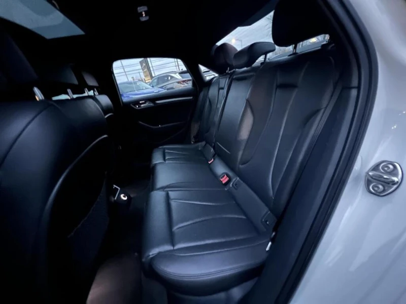 Audi A3 * Progressiv 45 TFSI quattro + SLINE + TOIT PANO!!, снимка 16 - Автомобили и джипове - 52877287