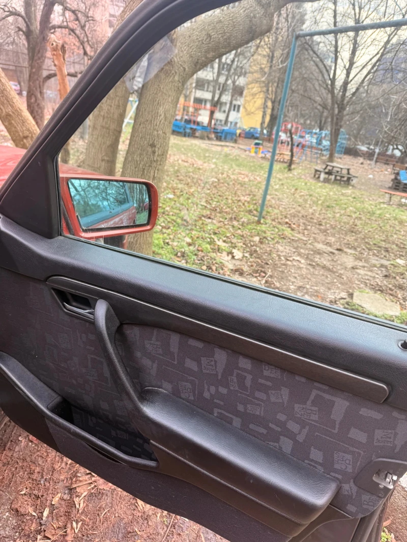 Mercedes-Benz C 220, снимка 2 - Автомобили и джипове - 53166008