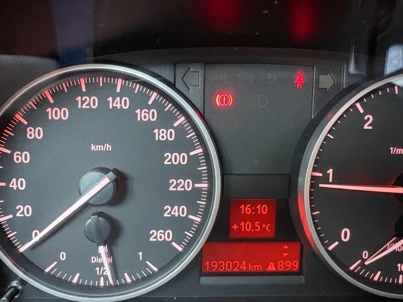 BMW 320 XDrive, снимка 5 - Автомобили и джипове - 53404437