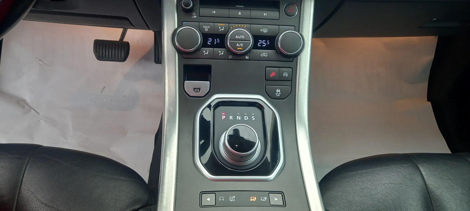 Land Rover Range Rover Evoque FULL 4Х4 ИЗКЛЮЧИТЕЛЕН СЕРВИЗ КНИЖК ОБСЛУЖЕН УНИКАТ - изображение 10