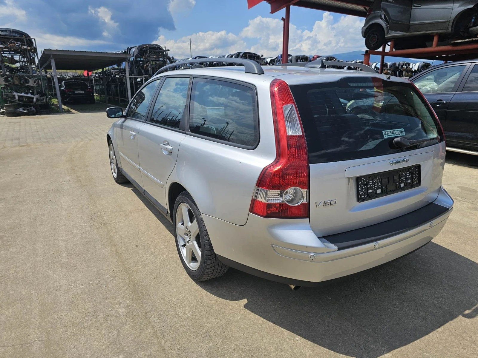 Volvo V50 2.4 - изображение 2