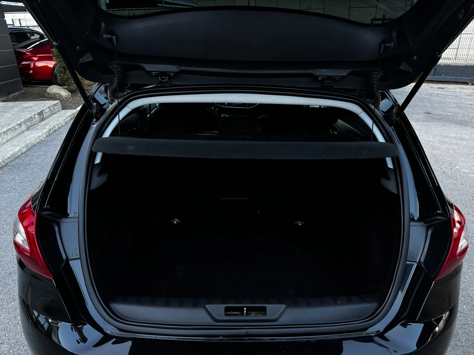 Peugeot 308 2.0 150 LED Camera | Mobile.bg   16